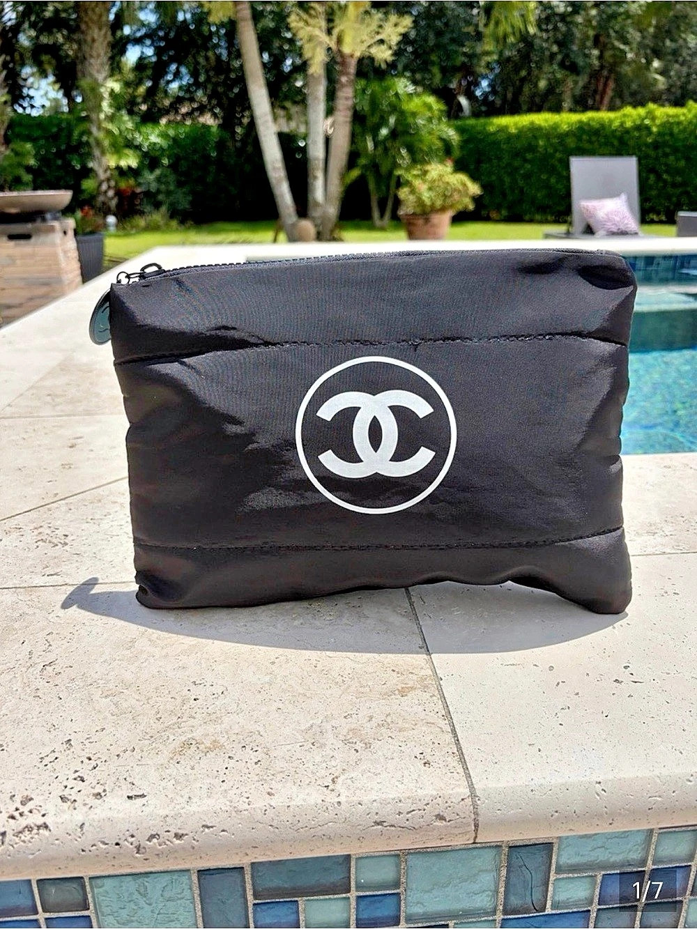 Chanel Beaute VIP Gift Cosmetic Pouch Black
